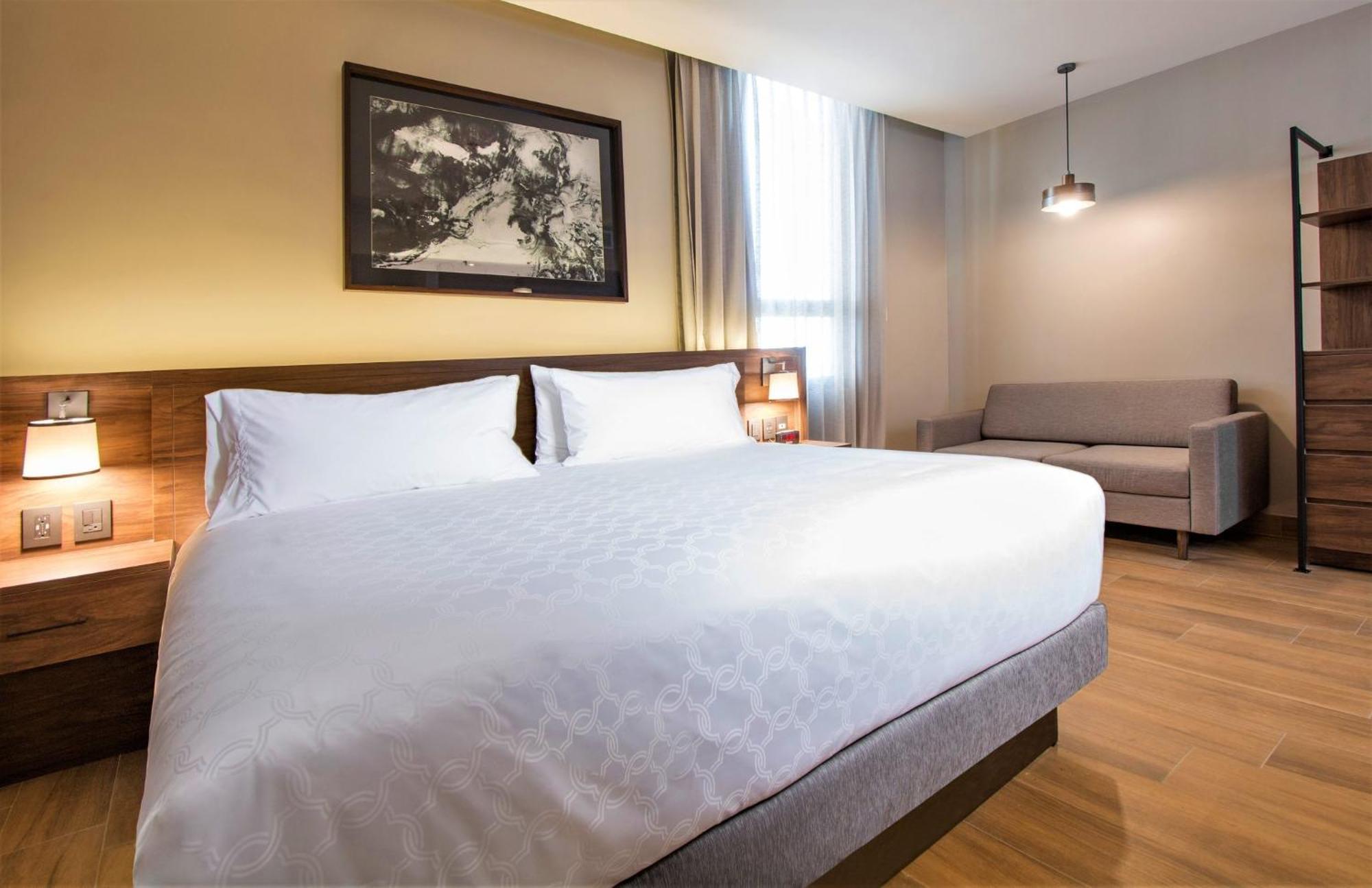 Staybridge Suites - Guadalajara Novena By Ihg Eksteriør bilde