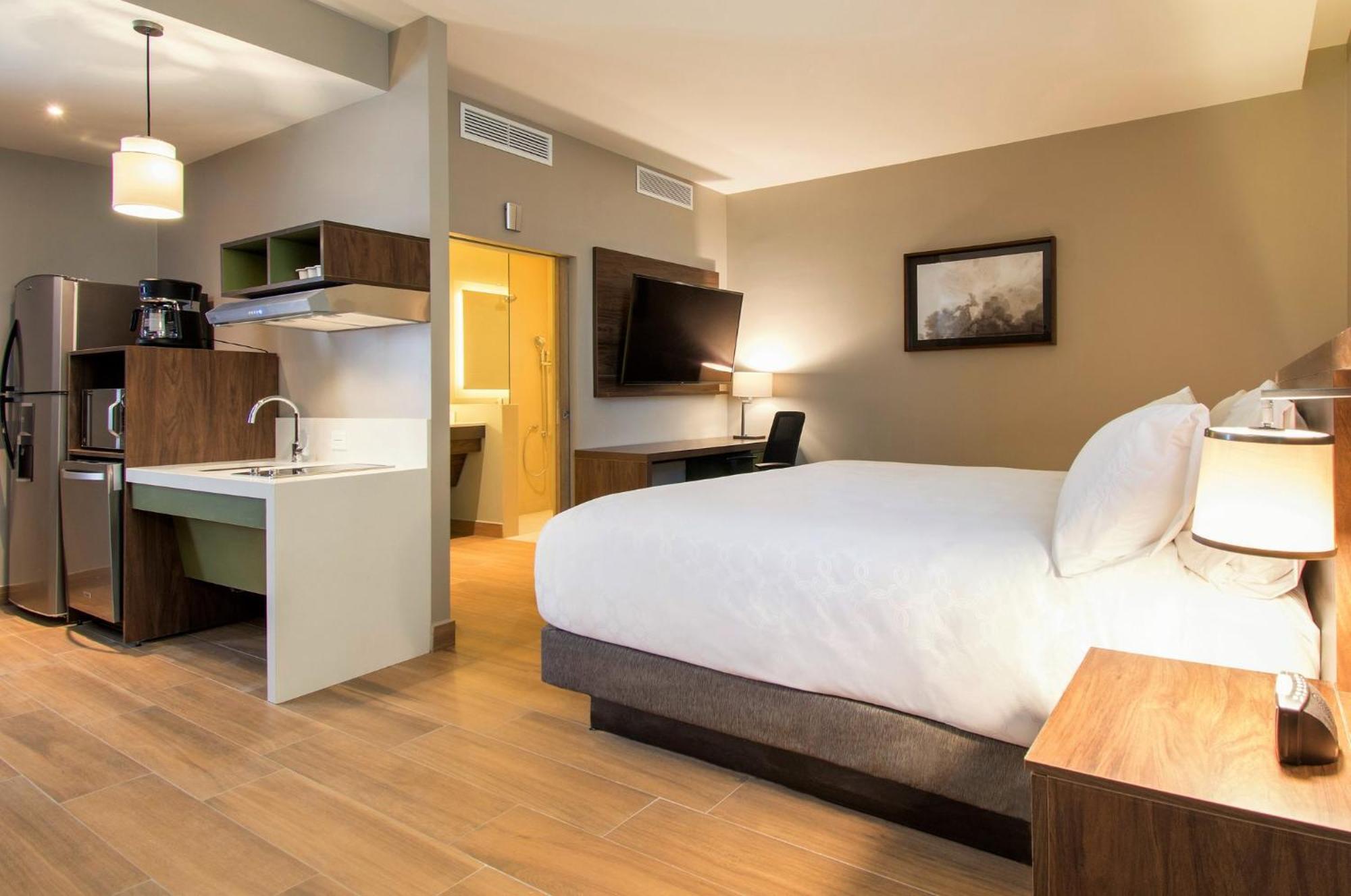 Staybridge Suites - Guadalajara Novena By Ihg Eksteriør bilde